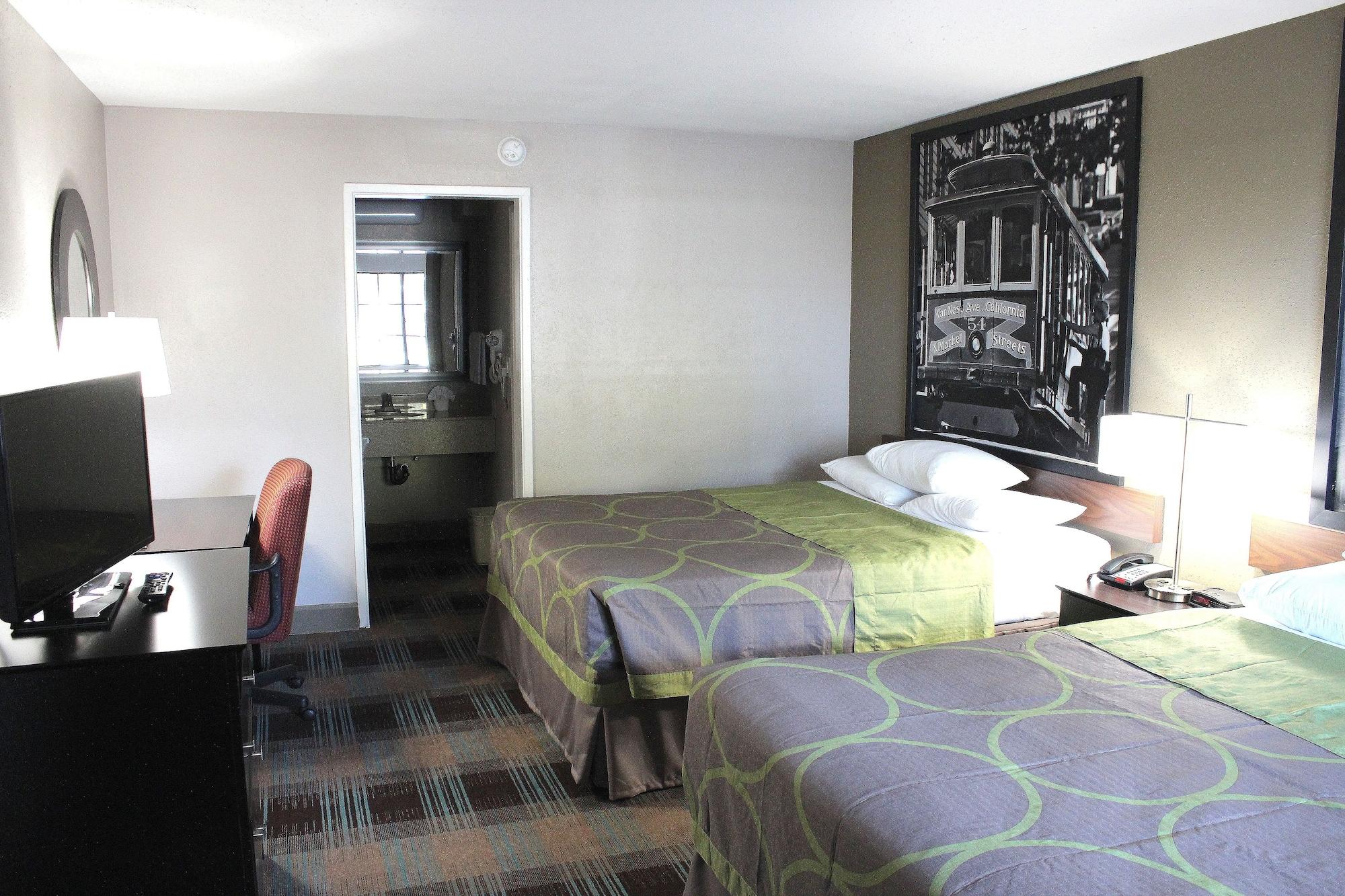Super 8 By Wyndham Salinas Motel Eksteriør bilde